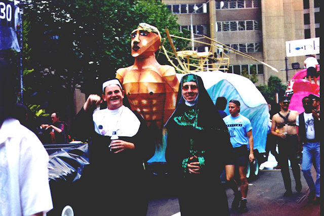 SGLMG Parade 1994