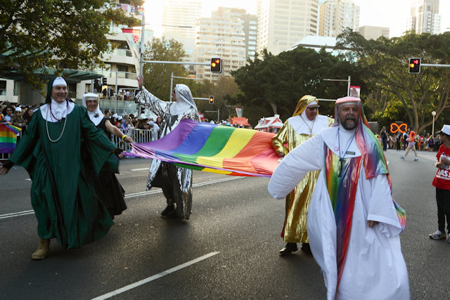 SGLMG Parade 2015