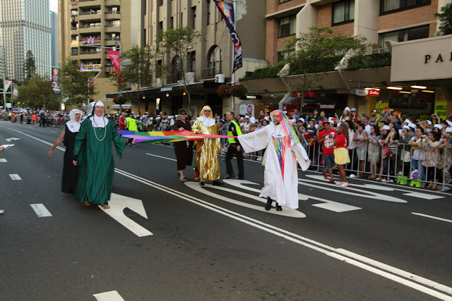 SGLMG Parade 2015