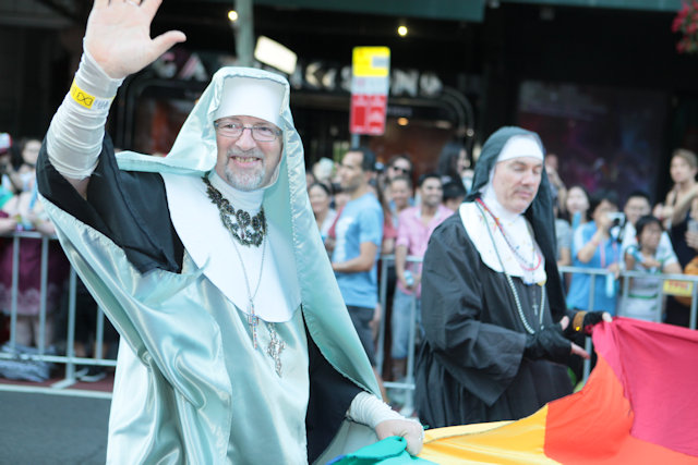 SGLMG Parade 2016